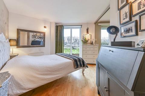 2 bedroom flat for sale, Hutchings Street, Canary Wharf, London, E14