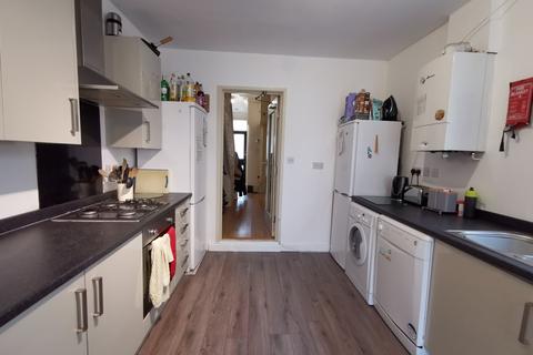 6 bedroom house share to rent, Mackintosh Place, , Cardiff