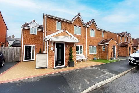 4 bedroom terraced house for sale, Coquet Gardens, Wallsend