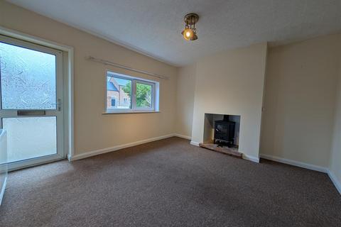 2 bedroom semi-detached bungalow to rent, Lincoln LN3