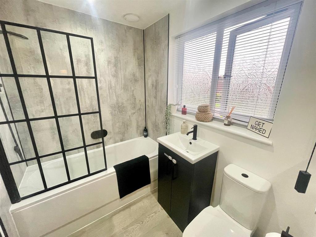 Bathroom.jpeg