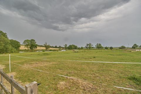 3 bedroom barn conversion to rent, Manor Lane, Peckleton