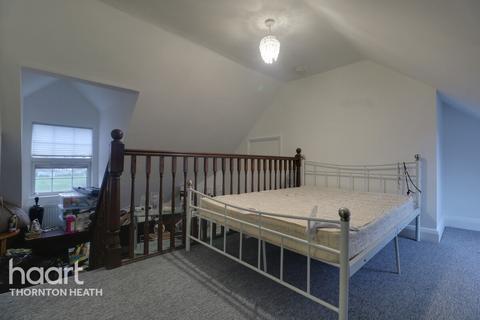 undefined, Melfort Road, Thornton Heath