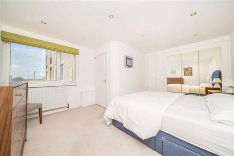 2 bedroom flat for sale, Anglers Reach, Surbiton KT6