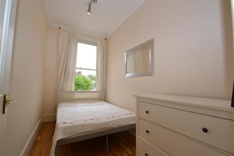 2 bedroom flat to rent, Iverson Road, West Hampstead NW6