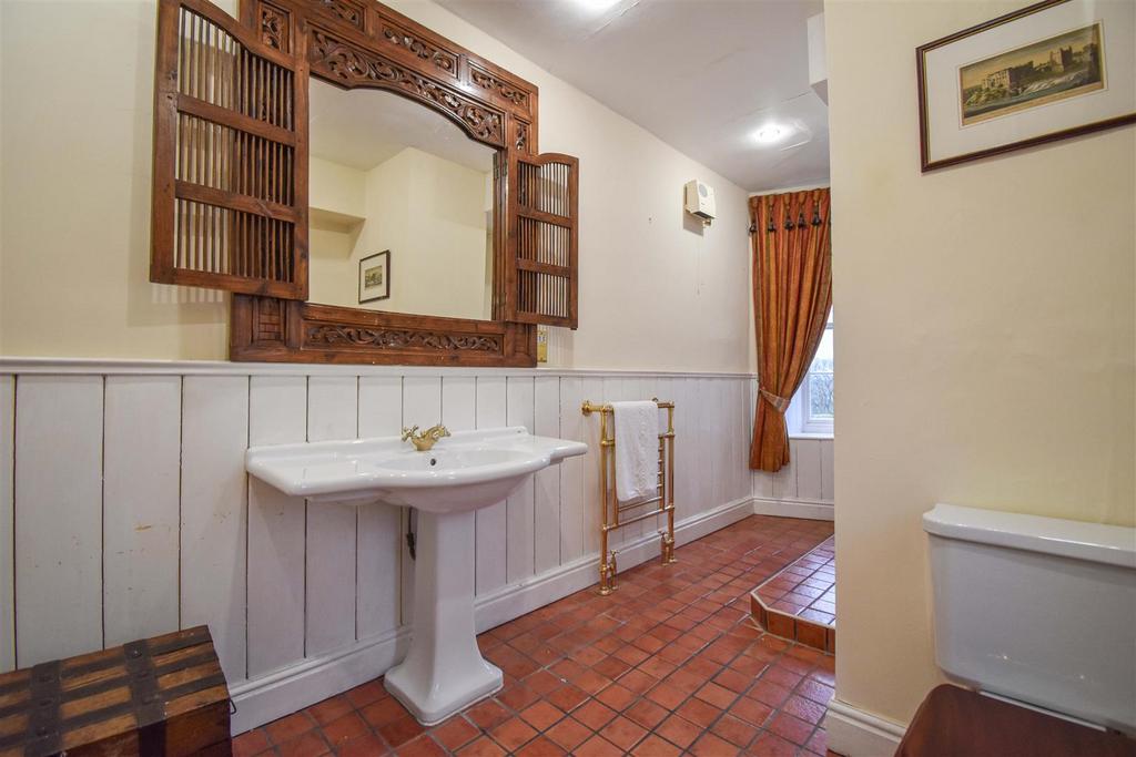 Bathroom 2