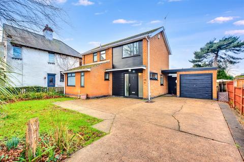 3 bedroom detached house for sale, Tamworth Road, Sawley