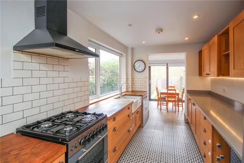 4 bedroom terraced house to rent, Woodstock Road South, St. Albans, Hertfordshire, AL1 4QH