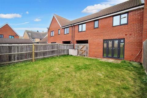 undefined, Ron Hill Road, Queens Hill, Costessey