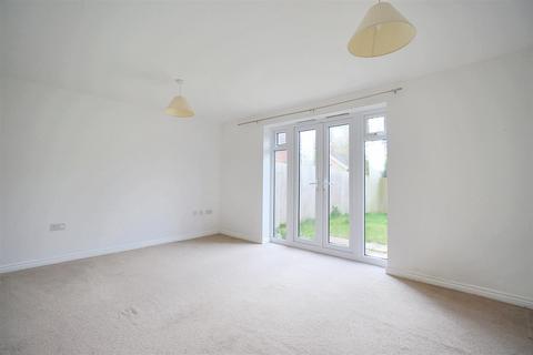 undefined, Ron Hill Road, Queens Hill, Costessey