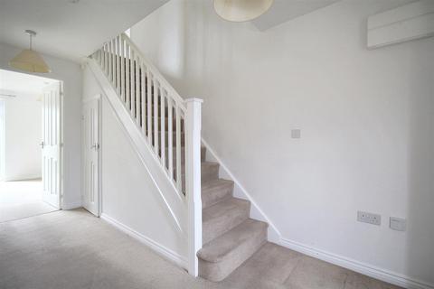 undefined, Ron Hill Road, Queens Hill, Costessey