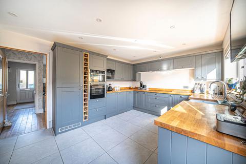 19 Barra Close, Oakley, Basingstoke, RG23 7ND