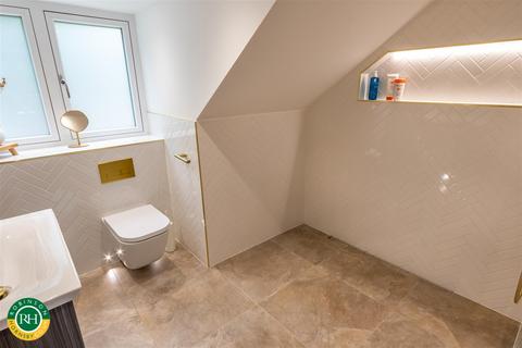 6 Birchwood Dell, Doncaster, DN4 6SY