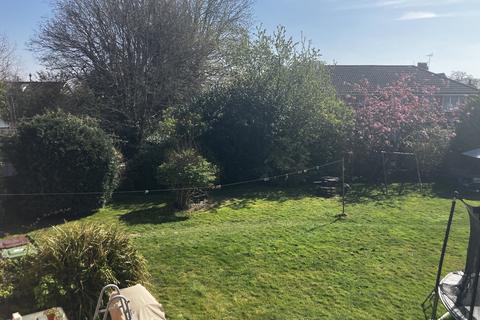 4 Blanches Road, Partridge Green, Horsham, RH13 8HZ