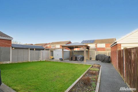 3 bedroom semi-detached house for sale, Claverton Close, Higher Runcorn