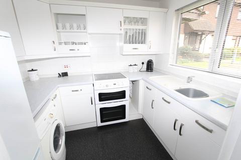 2 bedroom retirement property for sale, Hilltop Close, Rayleigh
