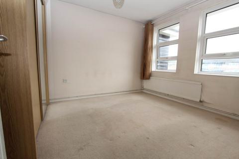 1 bedroom flat for sale, Hazelwood, Benfleet