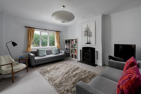 3 bedroom detached house to rent, Eglinton Road, Rushmoor, Farnham, GU10