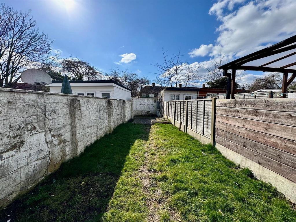 School road garden.jpg