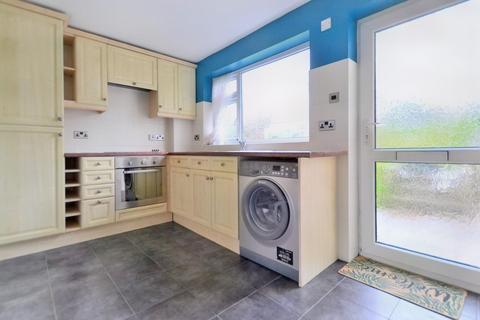 1 bedroom end of terrace house to rent, Aylesbury Crescent, Bristol, BS3 5NN