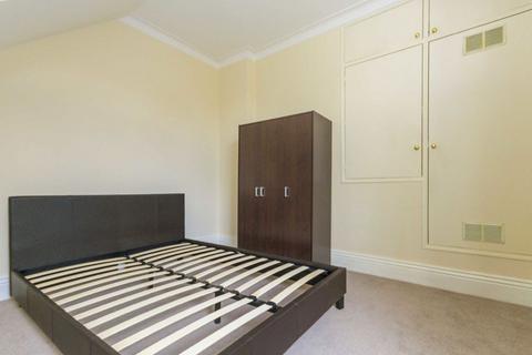 1 bedroom flat to rent, Woodville Gardens, London W5