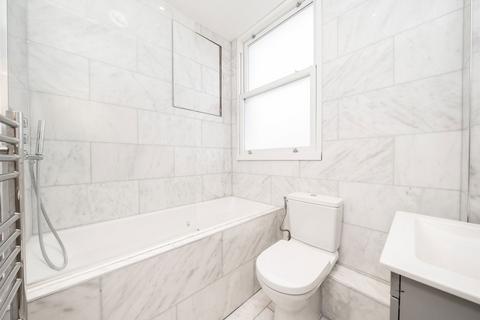 126 Third Cross Road, Twickenham, TW2 5EA