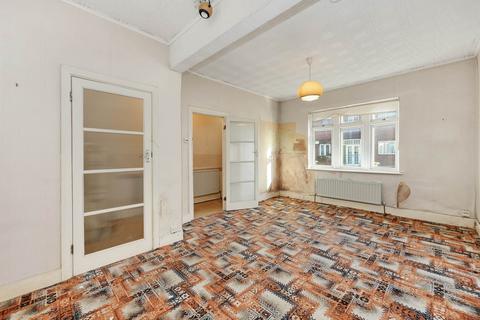 25 Pearcroft Road, London, E11 4DP