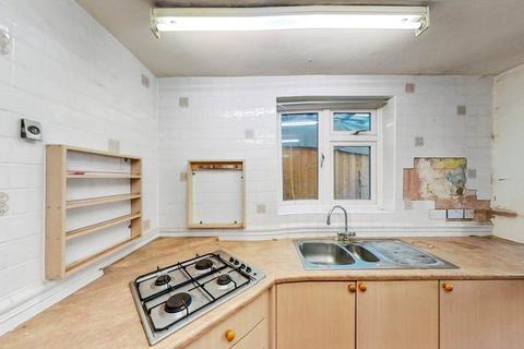 25 Pearcroft Road, London, E11 4DP