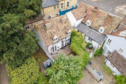 2 bedroom detached house for sale, Castle Street, Cambridge, CB3