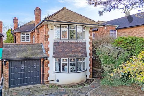 166 Forest Edge, Buckhurst Hill, IG9 5AE