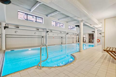 1 bedroom flat for sale, Huntsmore House, Pembroke Road, London, W8