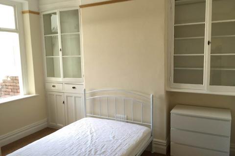 8 bedroom house share to rent, Shirley Road, Roath, Cardiff