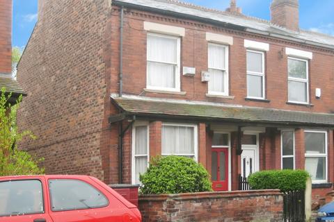 4 bedroom terraced house to rent, Filey Road, Fallowfield, M14