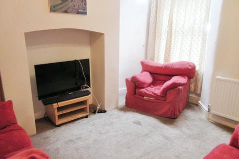 4 bedroom terraced house to rent, Filey Road, Fallowfield, M14