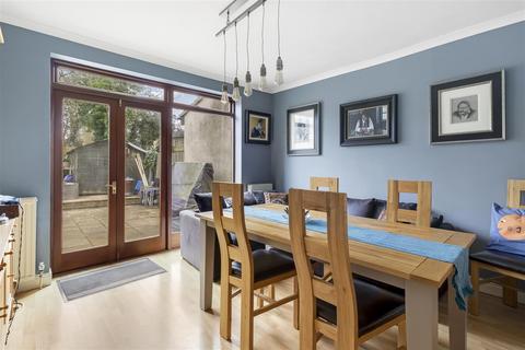 71 Hatfield Road, Potters Bar, EN6 1HS