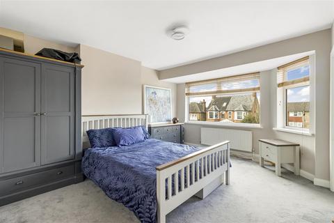 71 Hatfield Road, Potters Bar, EN6 1HS