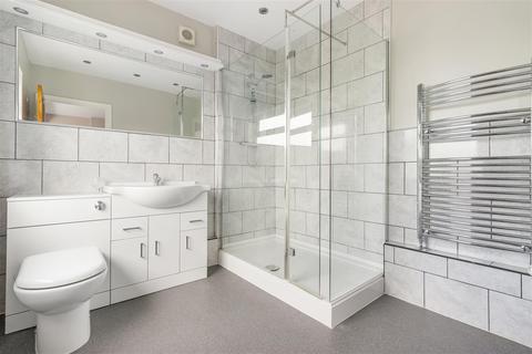 71 Hatfield Road, Potters Bar, EN6 1HS