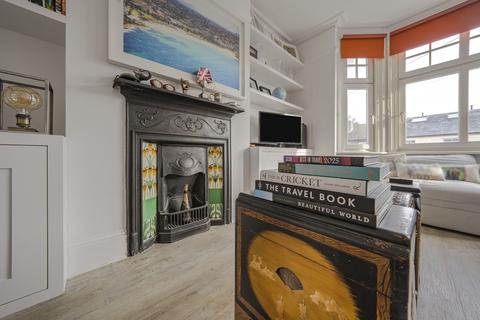 72 Manor Road, Richmond, TW9 1YB