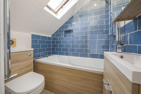 72 Manor Road, Richmond, TW9 1YB