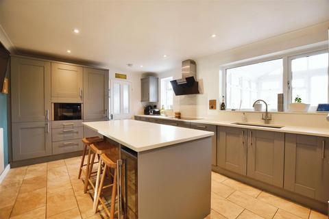 4 bedroom detached house for sale, Turnpole Close, Stamford