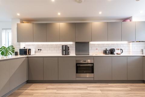 20 Chilvers Way, Northfleet, Gravesend, DA11 8GE