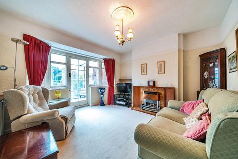 40 Cardinal Road, Ruislip, HA4 9QD