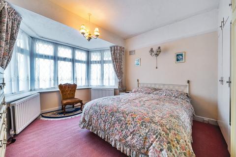 40 Cardinal Road, Ruislip, HA4 9QD