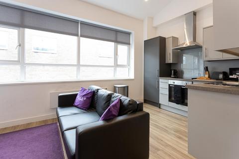 2 bedroom serviced apartment to rent, Derby Street, Manchester M8