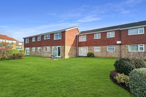 1 bedroom flat for sale, Waterford Road, Highcliffe, Dorset. BH23 5LF