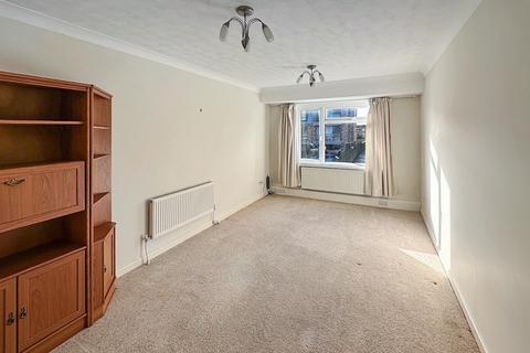 1 bedroom flat for sale, Waterford Road, Highcliffe, Dorset. BH23 5LF