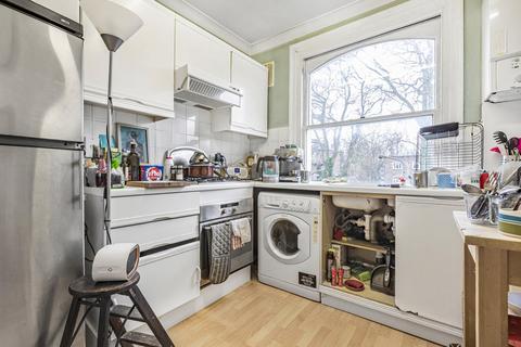 1 bedroom apartment for sale, Green Lanes, London, N16