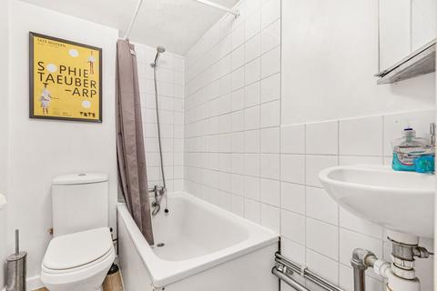 1 bedroom apartment for sale, Green Lanes, London, N16