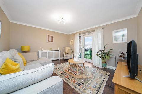 2 bedroom apartment for sale, The Ridgeway, London E4