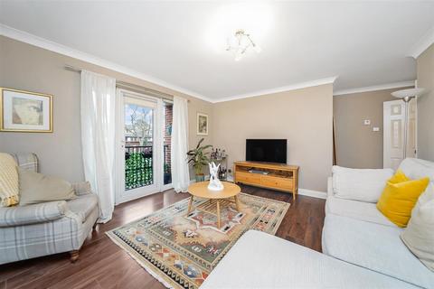 2 bedroom apartment for sale, The Ridgeway, London E4